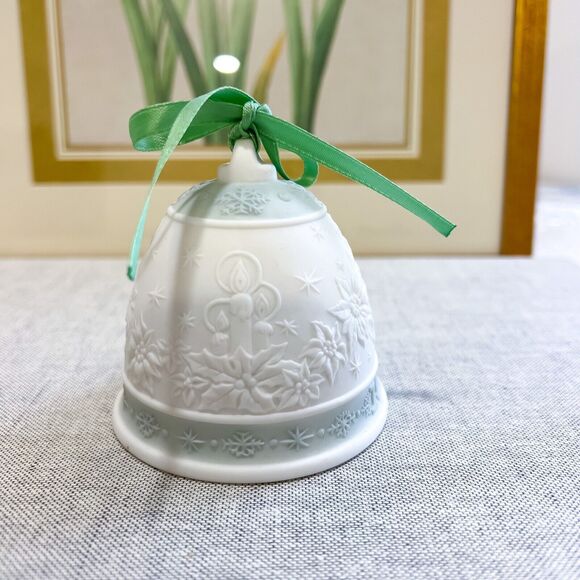 Vintage Lladro 1992 Green Christmas Bell Ornament Decor Porcelain Spain With BOX - Picture 3 of 7